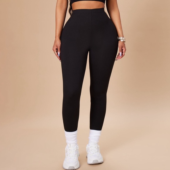 Brand New Fashion Nova Black Leggings - Picture 1 of 5